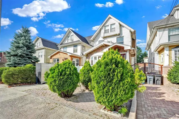 86-44 104th ST, Richmond Hill, NY 11418