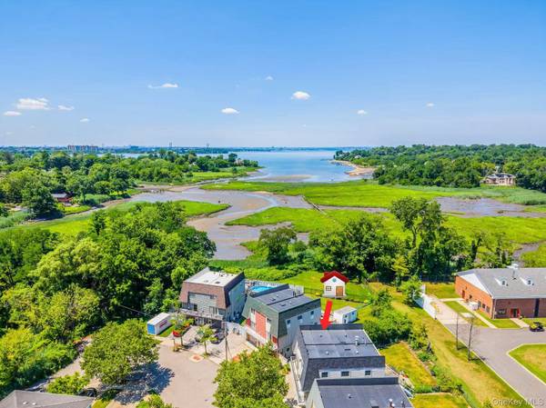 3309 255th ST, Little Neck, NY 11363