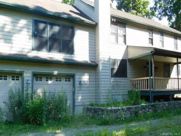 6 Brookside LN, Ossining, NY 10562