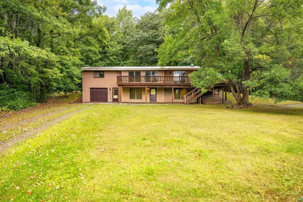 503 W 12th St, Washburn, WI 54891