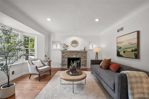 1523 S Rock Hill RD, Webster Groves, MO 63119