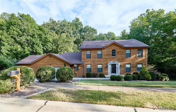 1921 Wolfcreek Pass CT, Wildwood, MO 63011