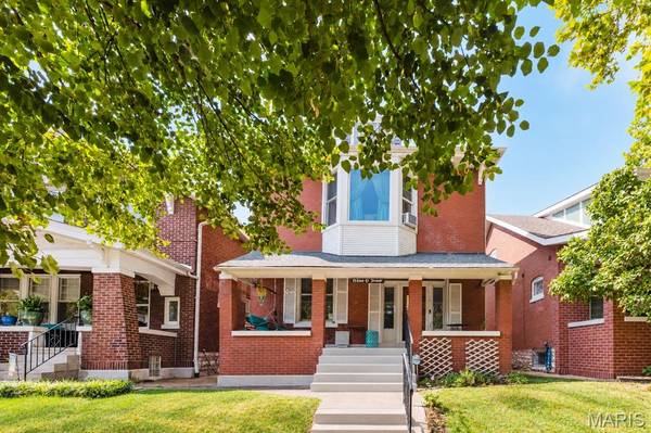 904 Dover PL, St Louis, MO 63111