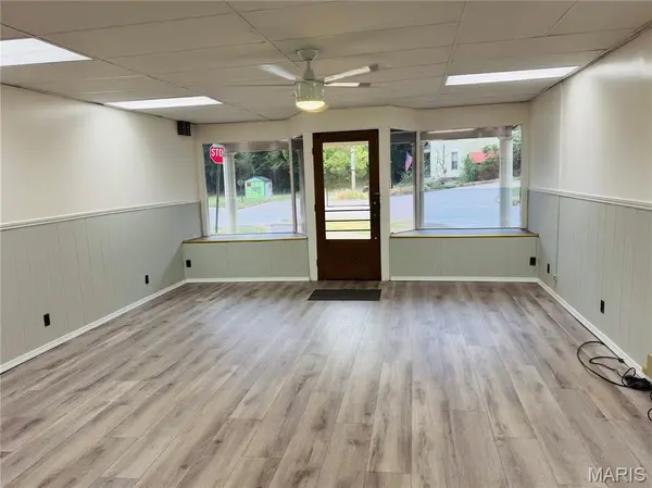 300 Grand AVE, Hannibal, MO 63401