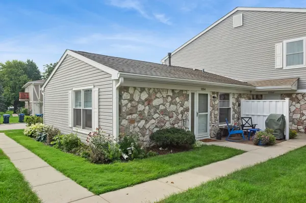1054 Brunswick HBR #0, Schaumburg, IL 60193