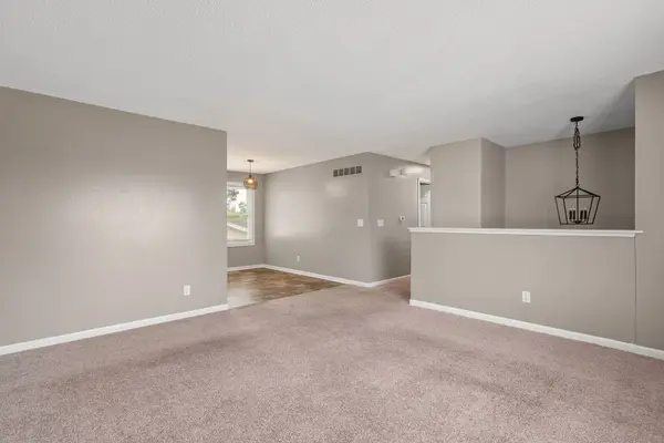 2623 W 61st ST, Davenport, IA 52806