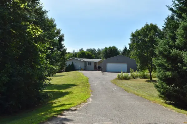 6255 Cedar RD, Oak Park, MN 56357