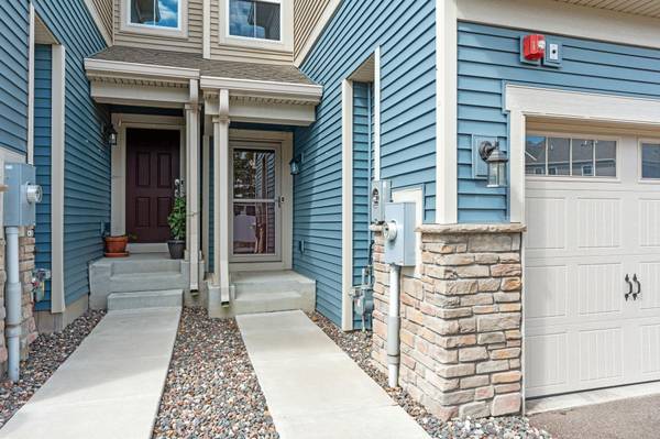 7261 Alvarado LN N, Maple Grove, MN 55311
