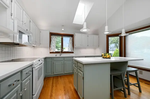 14624 Hanover LN, Apple Valley, MN 55124