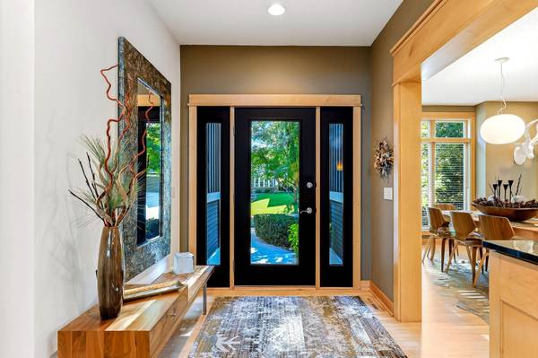 4939 Whispering WAY, Eagan, MN 55122