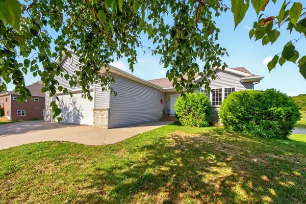 810 7th AVE SW, Pine Island, MN 55963