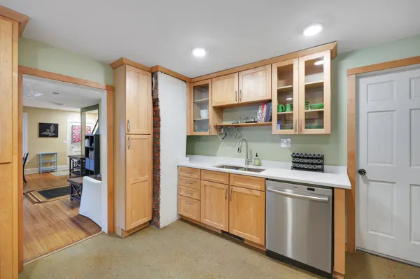 210 W 43rd ST, Minneapolis, MN 55409