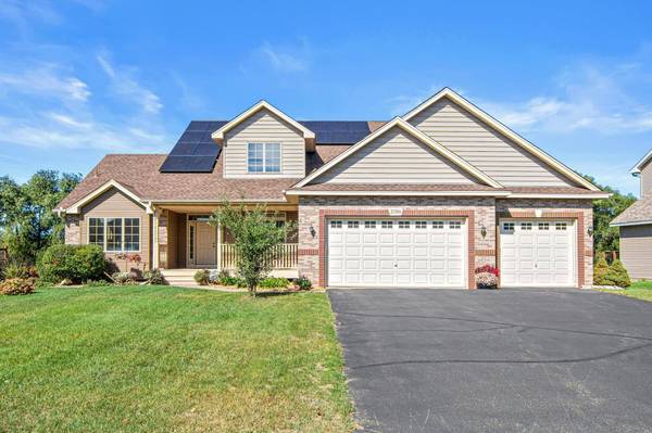 21394 Queen CT NW, Elk River, MN 55330