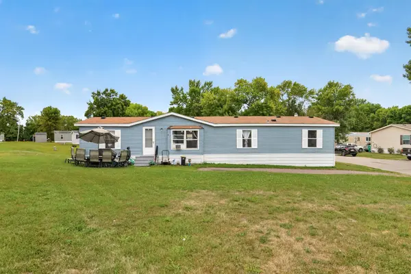 400 Center AVE S #80, Montrose, MN 55363
