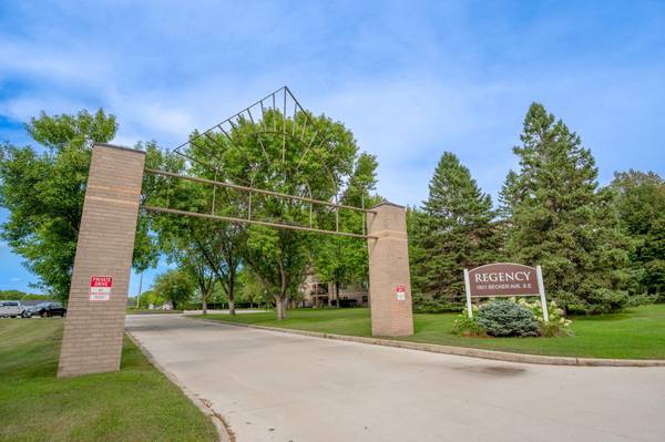 1801 Becker AVE SE #102, Willmar, MN 56201