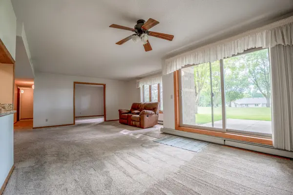 1801 Becker AVE SE #102, Willmar, MN 56201