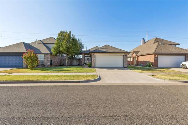 1104 SW 25th ST, Oklahoma City, OK 73170