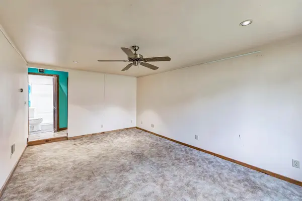 124 W CECIL ST, Neenah, WI 54956