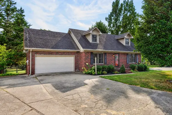135 Springmont Dr, Hopkinsville, KY 42240