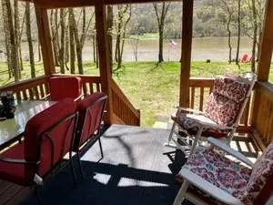 9852 Mullins Cove Rd, Whitwell, TN 37397