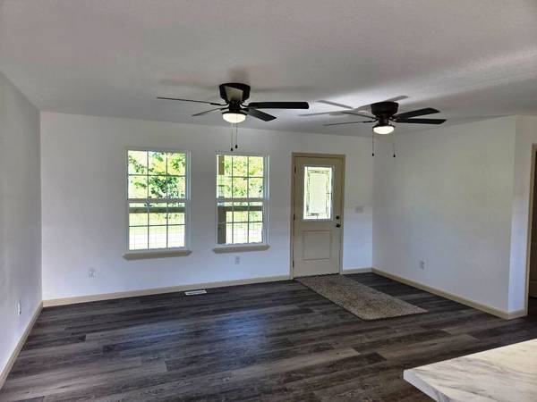 136 Stump St, Ocoee, TN 37361