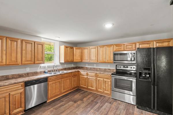 3302 Possum Trot Rd, Greenbrier, TN 37073