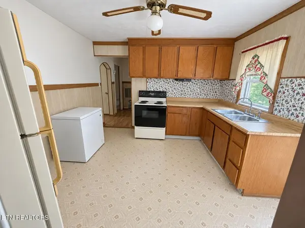 1810 Fenwood Drive, Knoxville, TN 37918