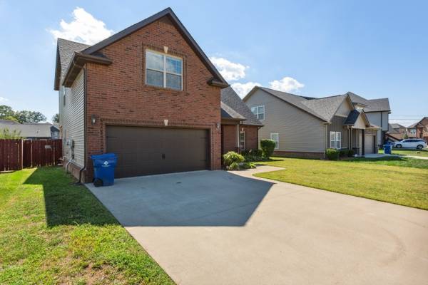 1275 Golden Eagle Way, Clarksville, TN 37040