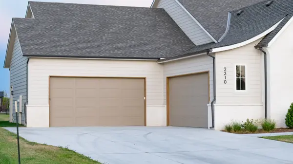 2310 N Sagebrush St, Wichita, KS 67230