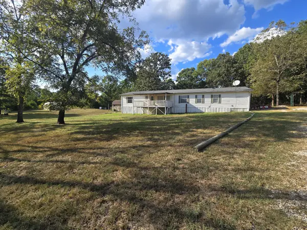 7813 County Road 3850, Peace Valley, MO 65788