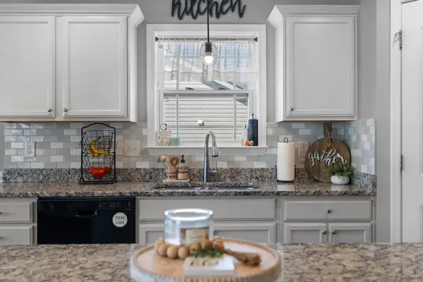 1103 Rosabella LN, Greer, SC 29651
