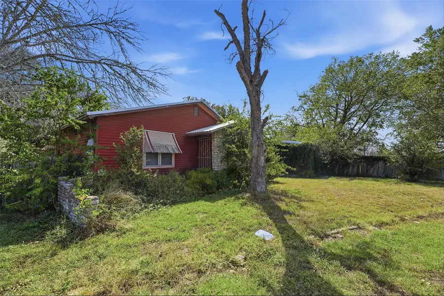 520 Seydler ST, Gonzales, TX 78629