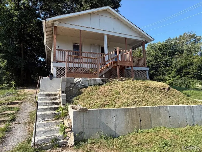 6224 Lexington AVE, Pine Lawn, MO 63121