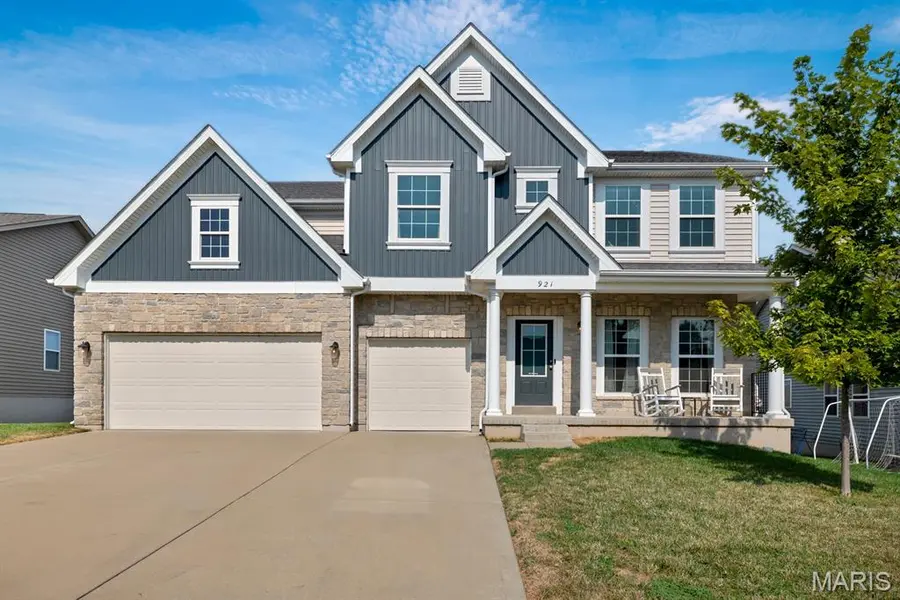 921 Ellis Park DR, Wentzville, MO 63385