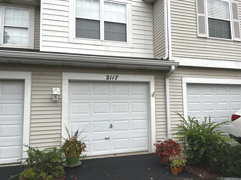 2117 Orchard LN #2117, Carpentersville, IL 60110
