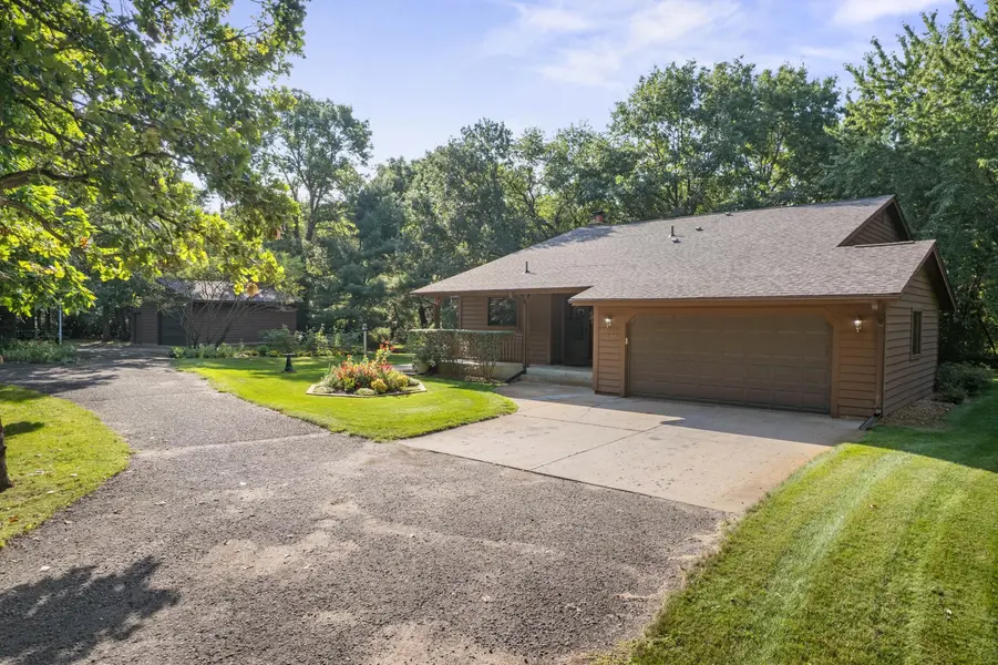 2670 201st AVE NW, Oak Grove, MN 55011