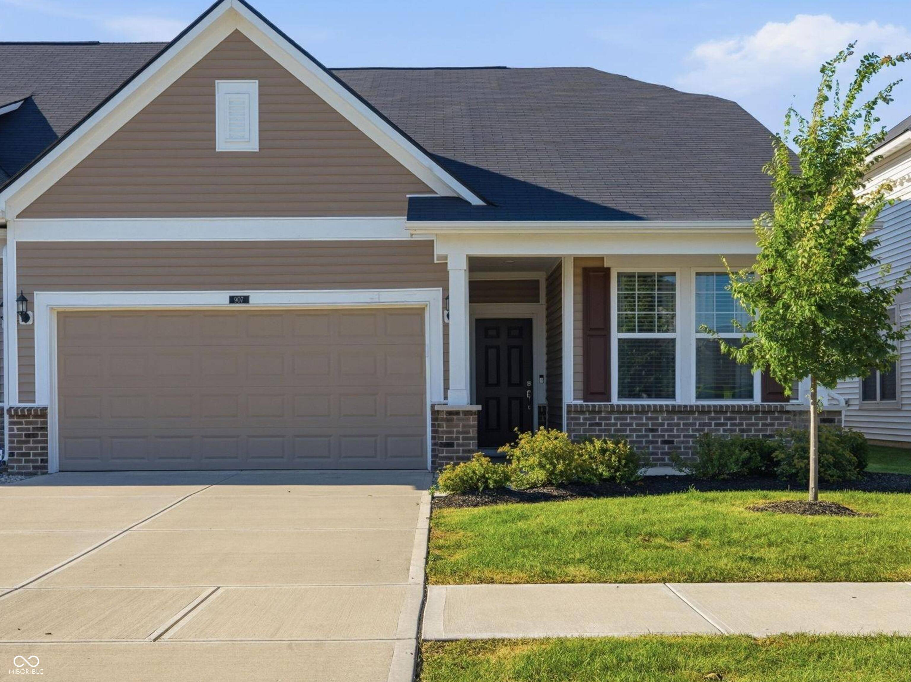 907 Tuxedo DR, Westfield, IN 46074