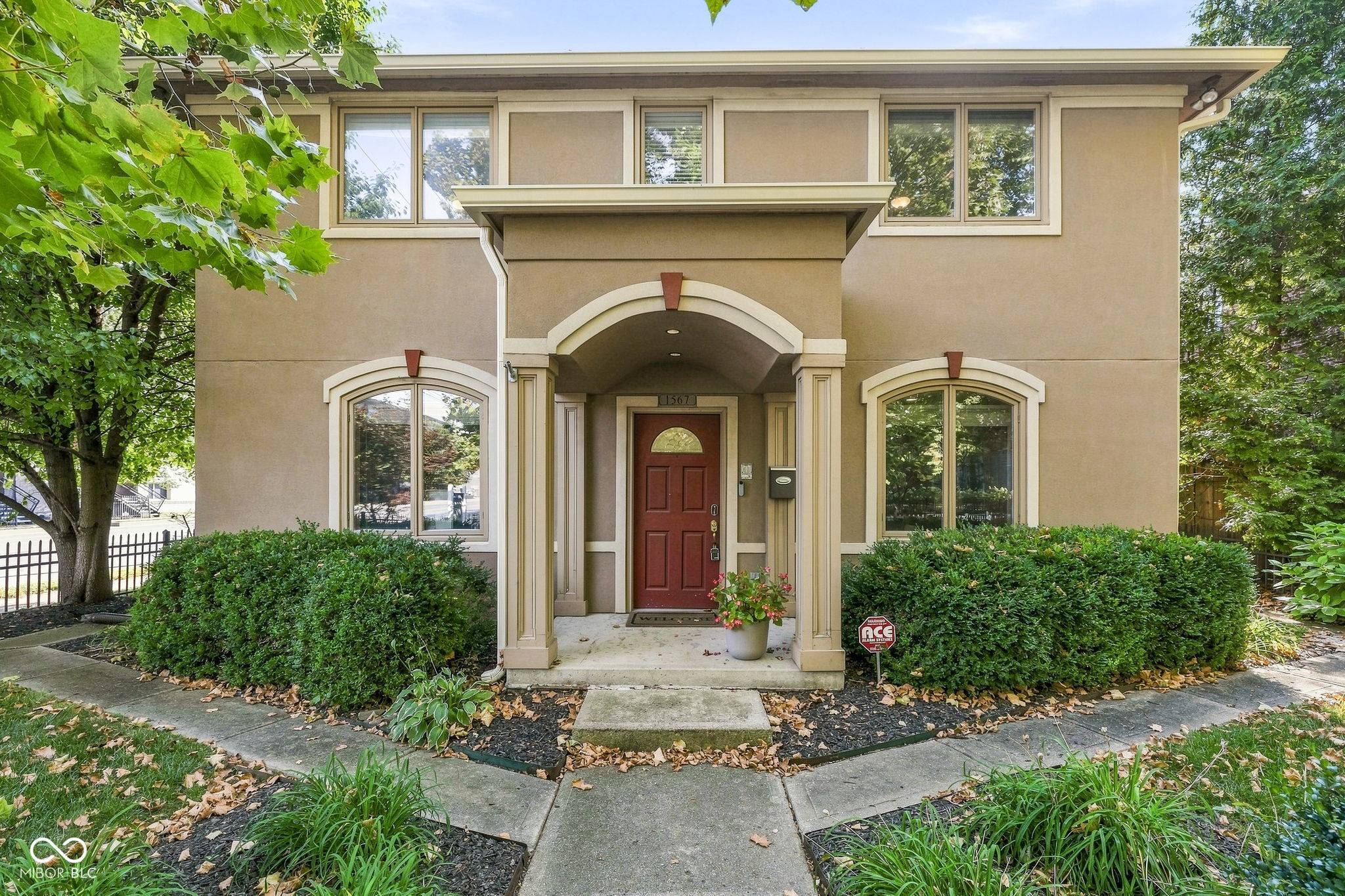 1567 Broadway ST, Indianapolis, IN 46202