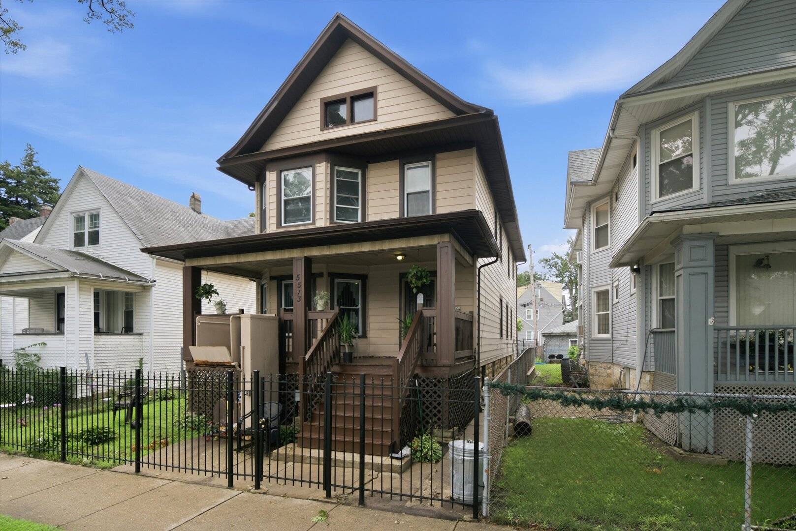 5513 W Cortez ST, Chicago, IL 60651