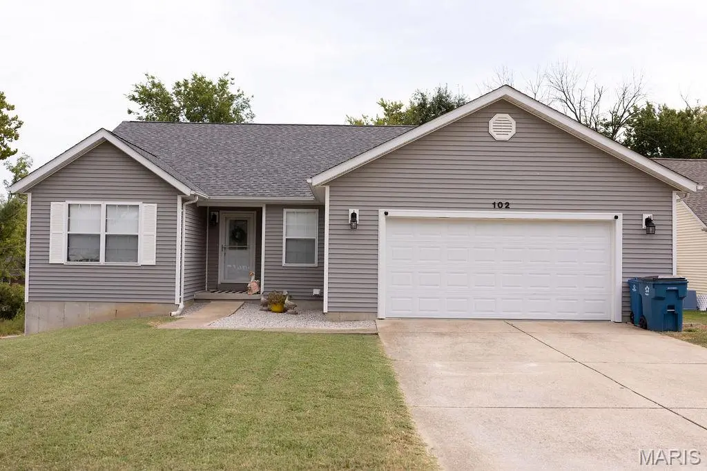 102 Colter CT, New Haven, MO 63068