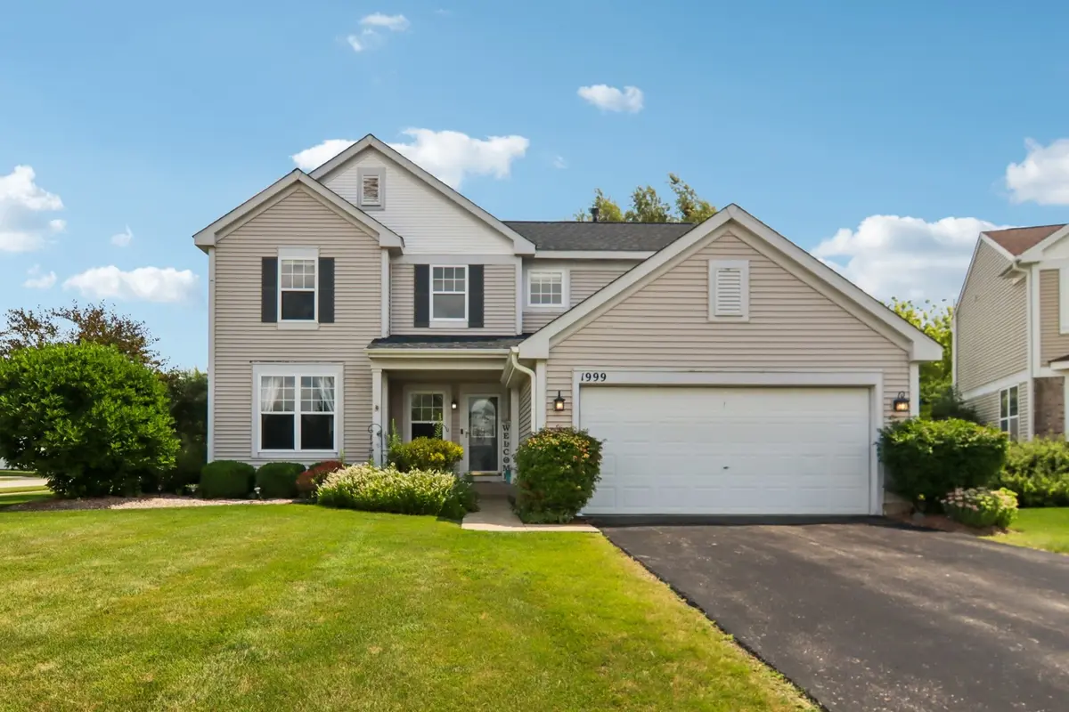 1999 Sparrow CIR, Round Lake, IL 60073
