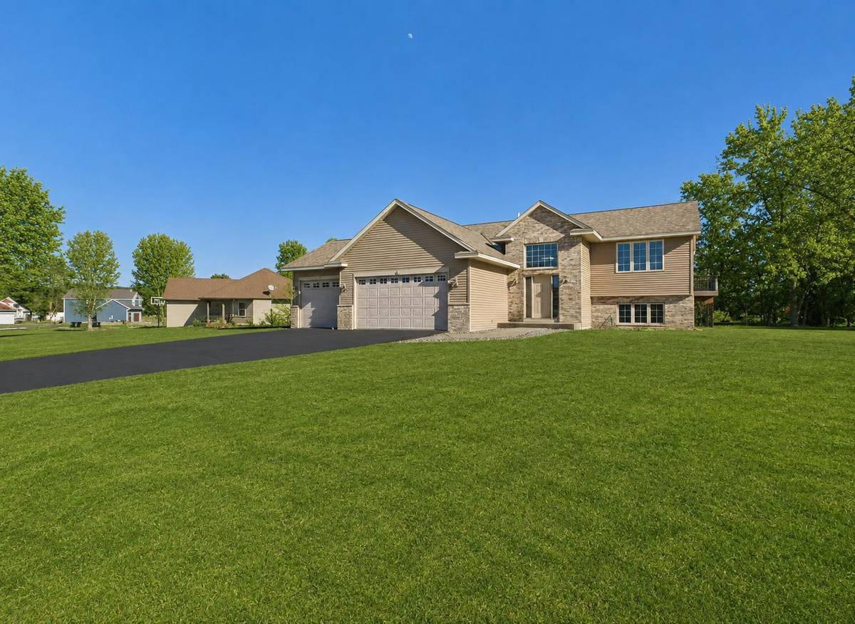 24605 140th ST NW, Zimmerman, MN 55398