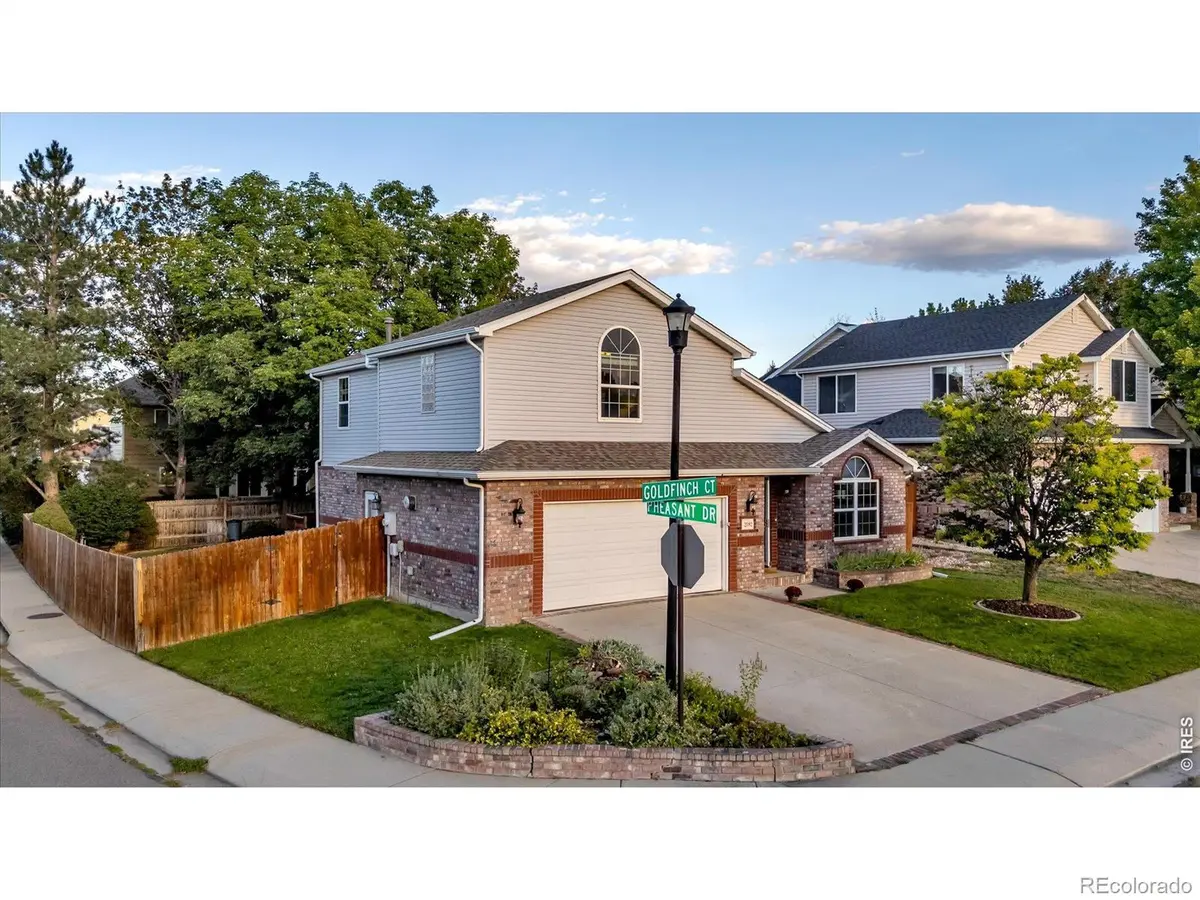 2082 Gold Finch CT, Longmont, CO 80503