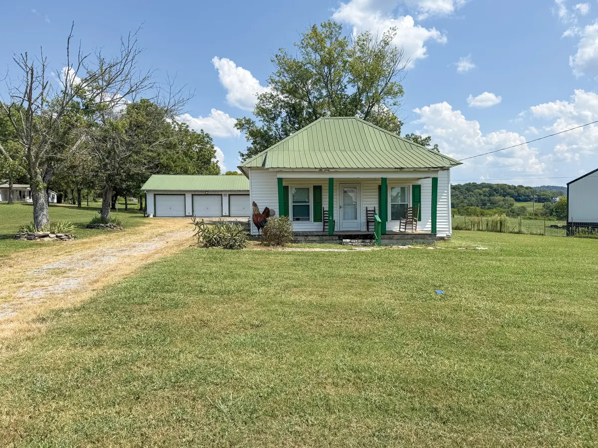 7140 N Milton Rd #N, Milton, TN 37118