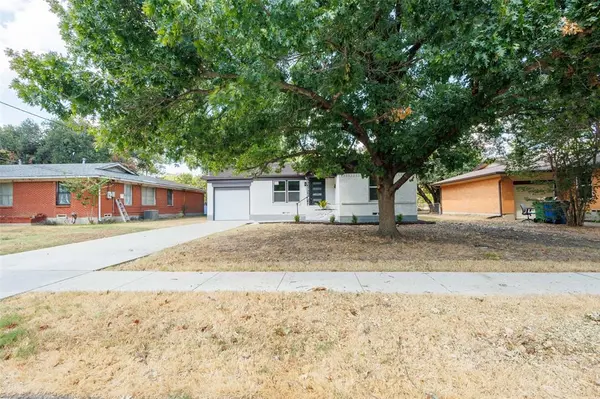 1011 E Alan Avenue, Carrollton, TX 75006