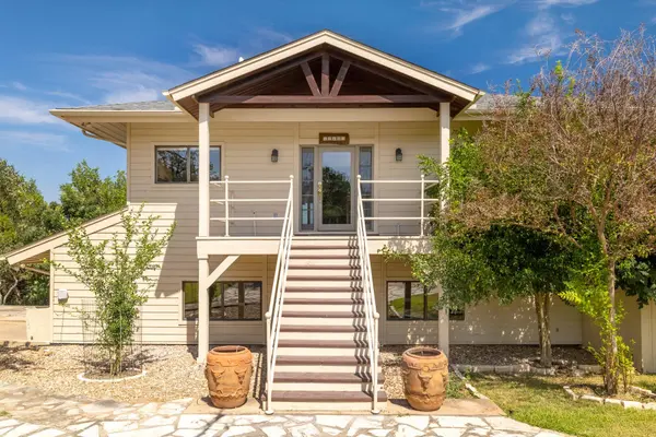 313 Kendall DR, Spicewood, TX 78669