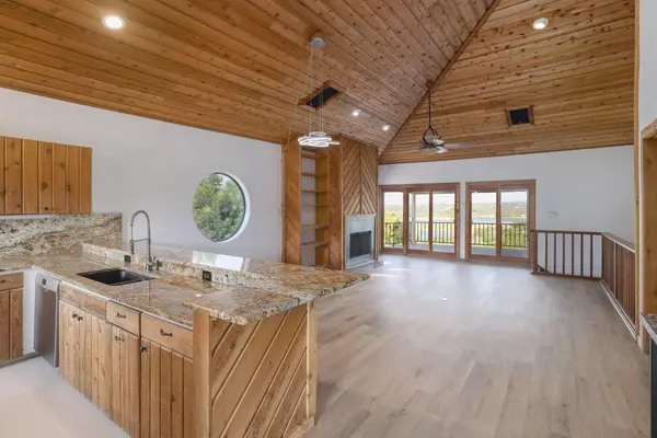 313 Kendall DR, Spicewood, TX 78669