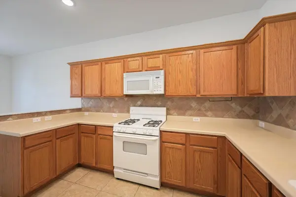 1732 Amberwood LOOP, Kyle, TX 78640