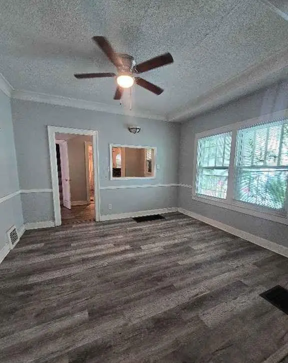 4019 E 67th TER, Kansas City, MO 64132