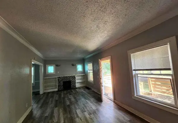 4019 E 67th TER, Kansas City, MO 64132